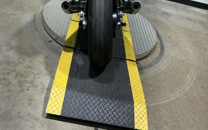 2020 Triumph Thruxton RS - Showcase
