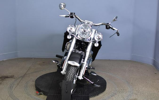 2017 Harley-Davidson Softail Deluxe Vivid Black