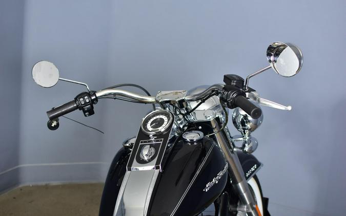 2017 Harley-Davidson Softail Deluxe Vivid Black