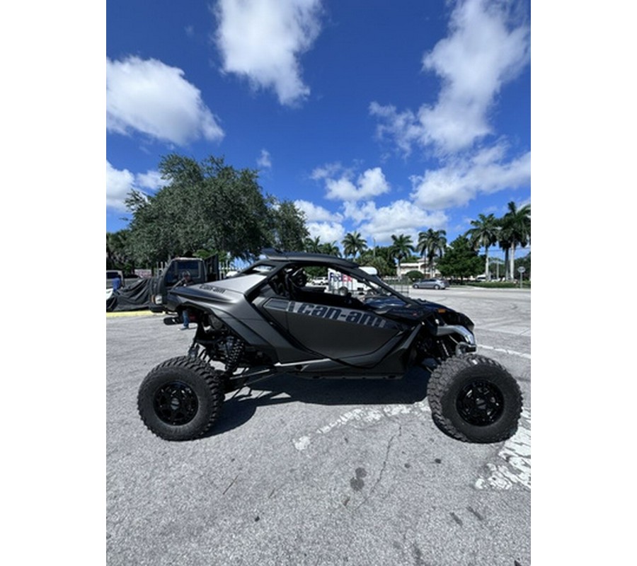 2024 Can-Am Maverick R X Triple Black X Legion Red