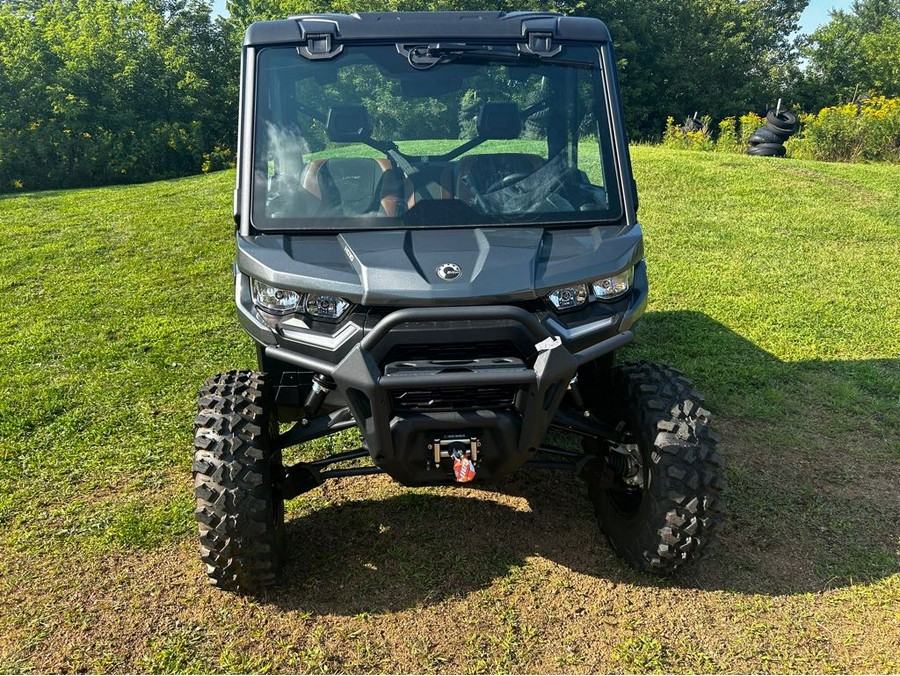 2024 Can-Am Defender LIMITED CAB HD10