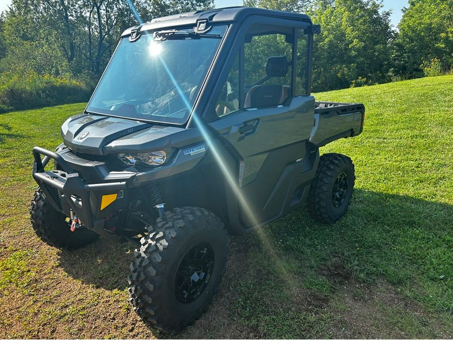 2024 Can-Am Defender LIMITED CAB HD10