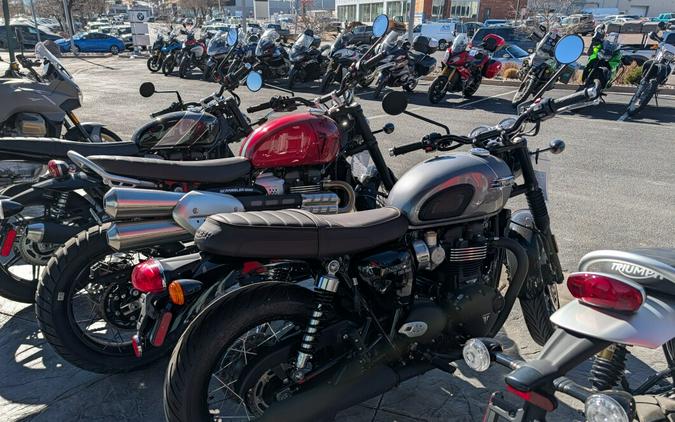 2025 Triumph Bonneville T120 Black