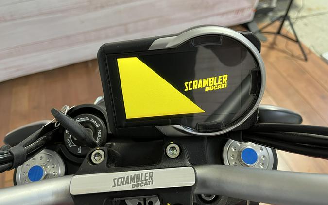 2025 Ducati SCRAMBLER ICON 800