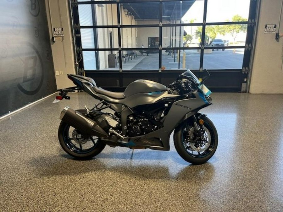 2025 Kawasaki Ninja® ZX™-6R ABS KRT Edition