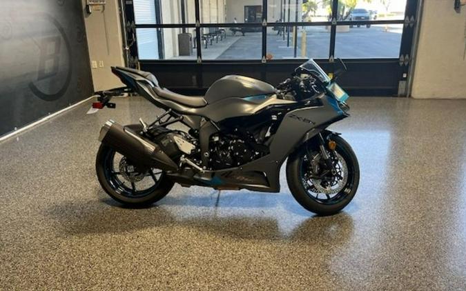 2025 Kawasaki Ninja® ZX™-6R ABS KRT Edition