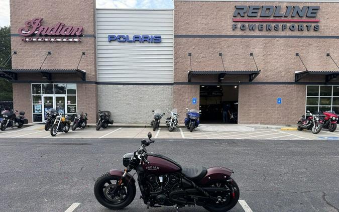 2026 Indian Scout Bobber Maroon Metallic Smoke