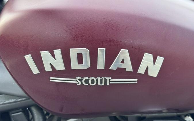 2026 Indian Scout Bobber Maroon Metallic Smoke