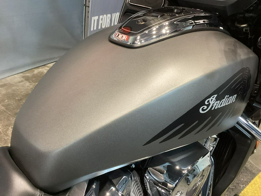 2021 Indian Motorcycle® Challenger® Titanium Smoke