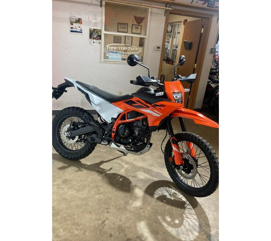 2025 KTM 390 Enduro R