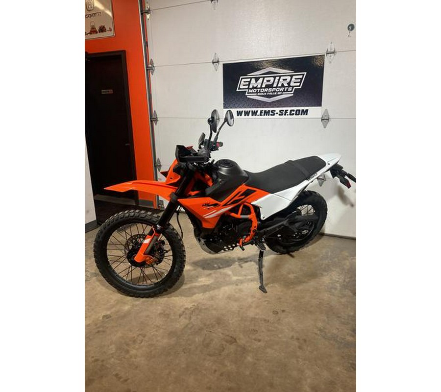 2025 KTM 390 Enduro R