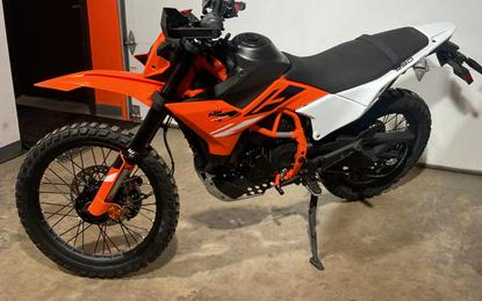 2025 KTM 390 Enduro R
