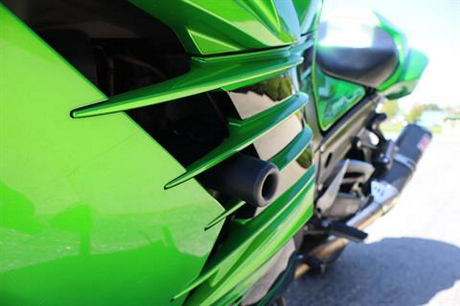 2015 Kawasaki Ninja® ZX™-14R ABS