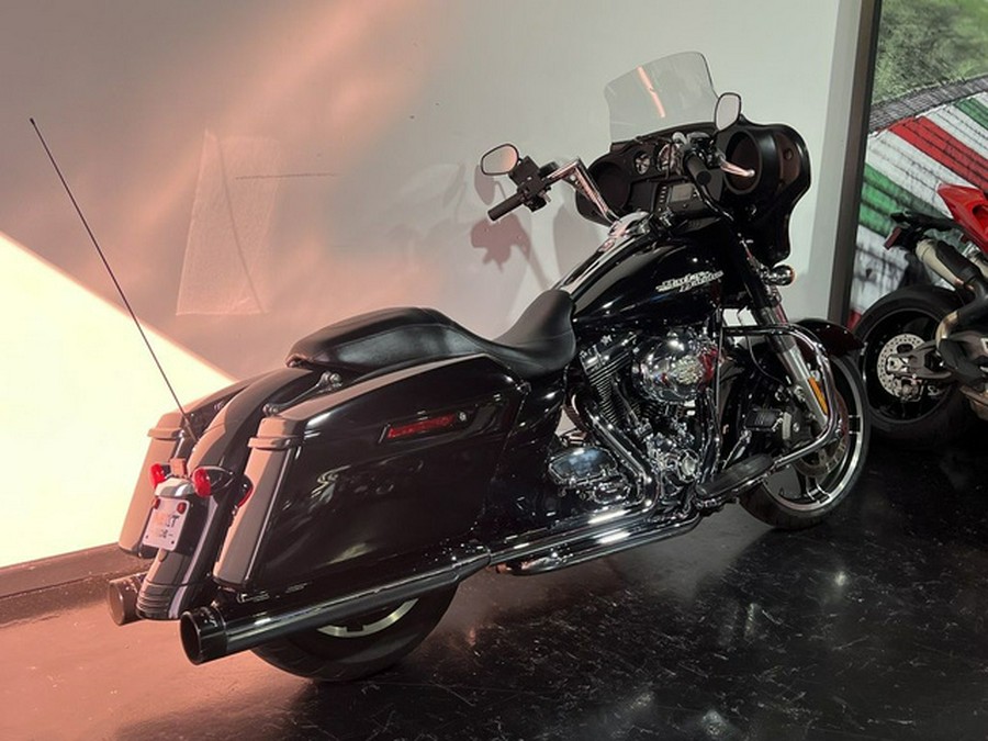 2016 Harley-Davidson FLHX - Street Glide
