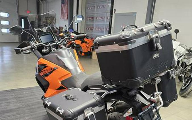 2022 KTM 1290 SUPER ADV S,BLK