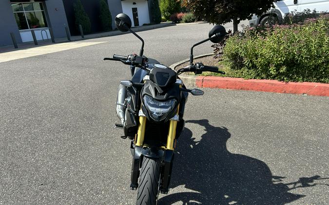 2022 BMW G 310 R