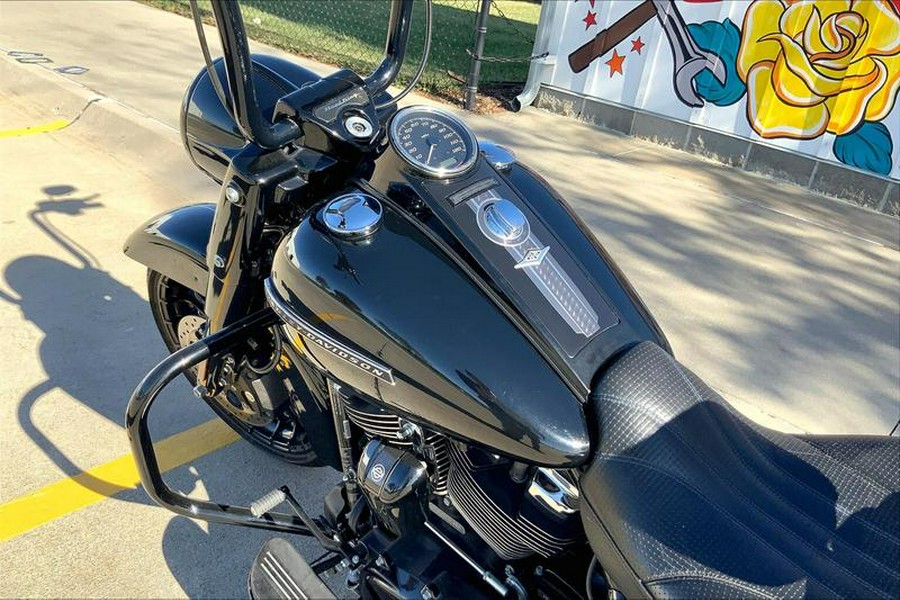 2019 Harley-Davidson® FLHRXS - Road King® Special