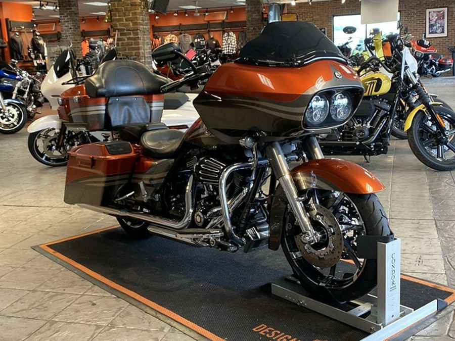 2013 Harley-Davidson FLTRXSE2 - CVO Road Glide Custom