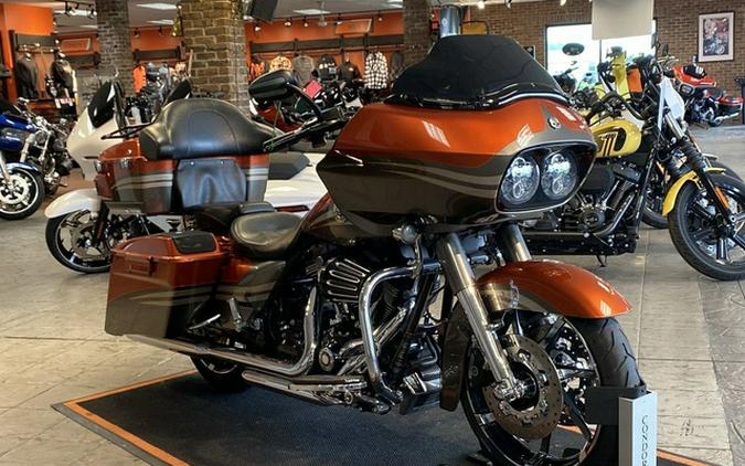 2013 Harley-Davidson FLTRXSE2 - CVO Road Glide Custom