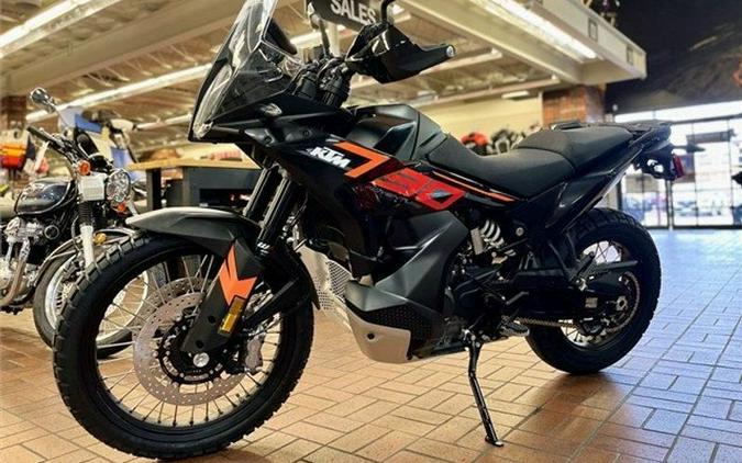 New 2024 KTM 790 ADVENTURE