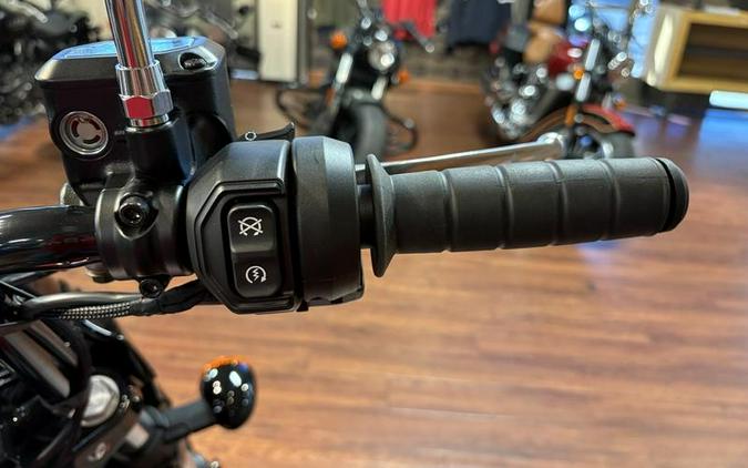 2025 Indian Motorcycle® Sport Scout® Sixty Limited Sunset Red Smoke