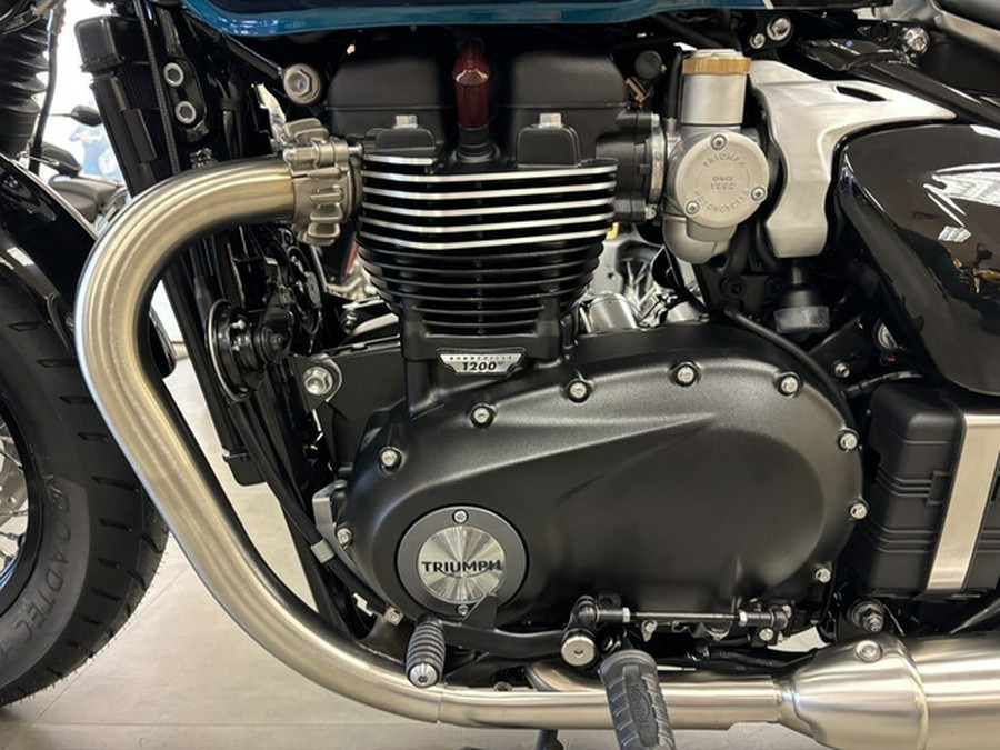 2026 Triumph Bonneville Bobber Interstellar Blue