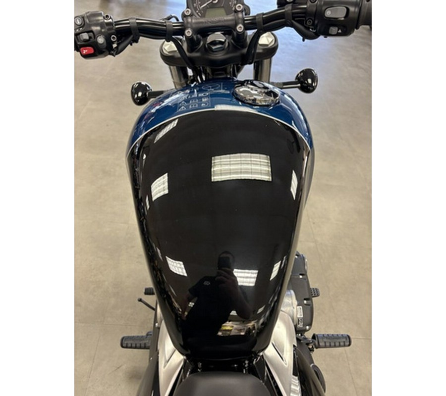 2026 Triumph Bonneville Bobber Interstellar Blue