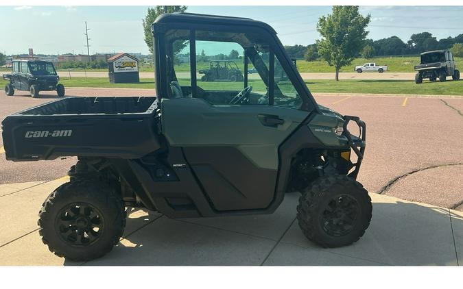 2024 Defender - Can-Am