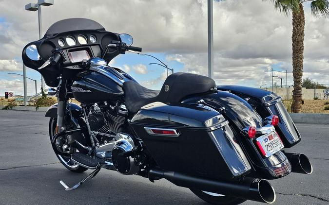 2020 Harley-Davidson® FLHX - Street Glide®