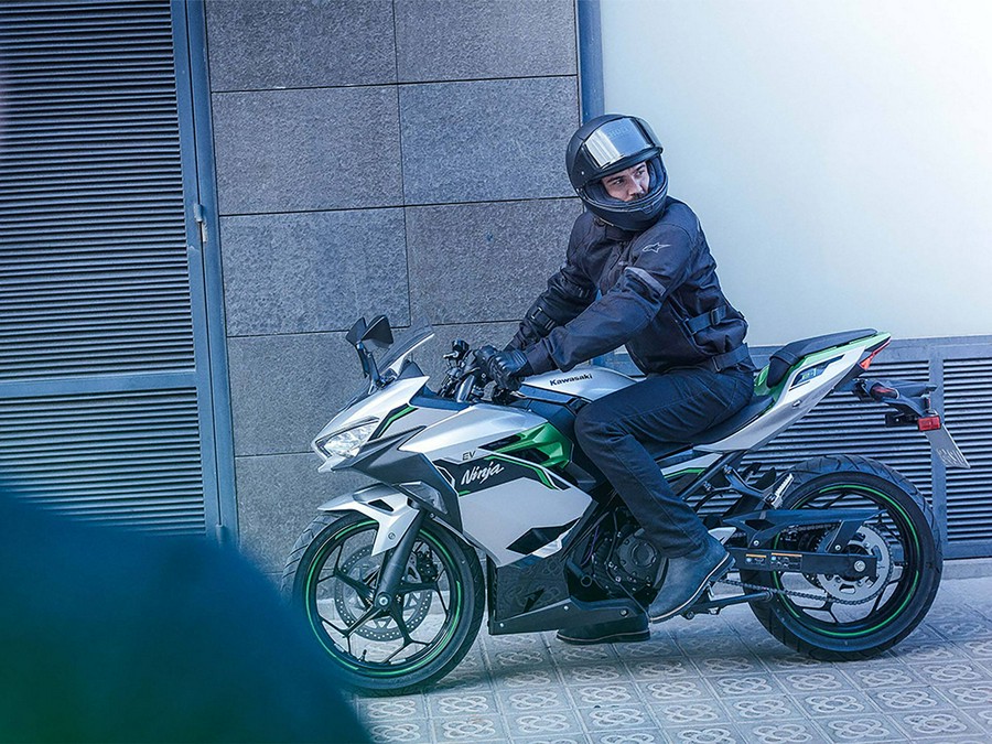 2024 Kawasaki Ninja e-1 ABS