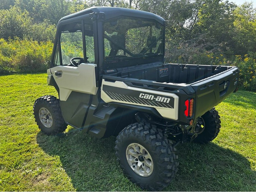 2024 Can-Am Defender LIMITED CAB HD10