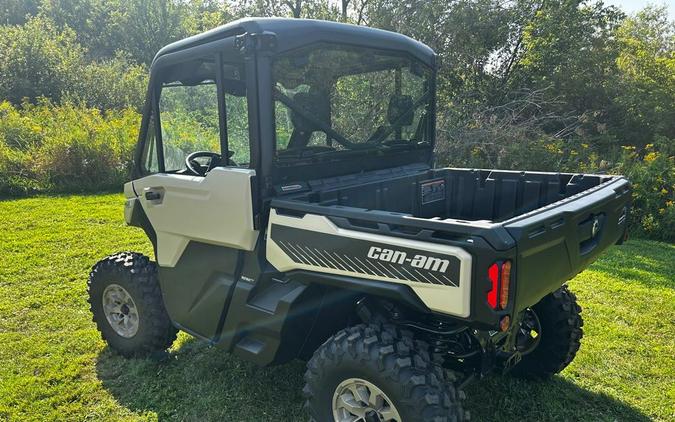 2024 Can-Am Defender LIMITED CAB HD10