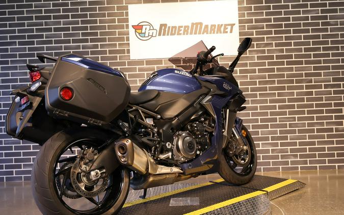 2022 Suzuki GSX-S 1000 GT +