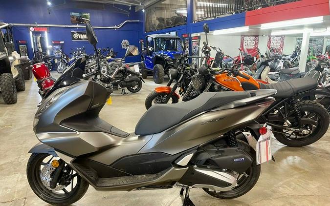 2023 Honda® PCX