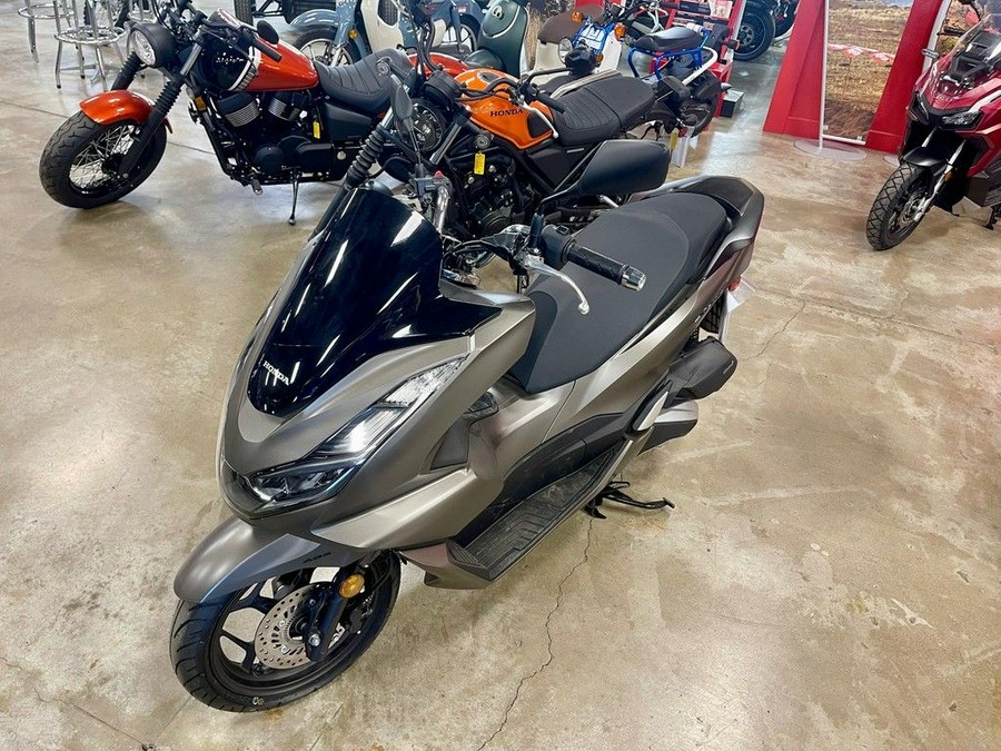 2023 Honda® PCX