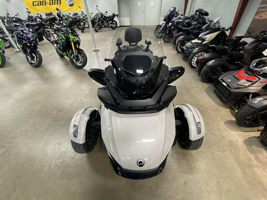 2021 Can-Am® Spyder® RT SE6