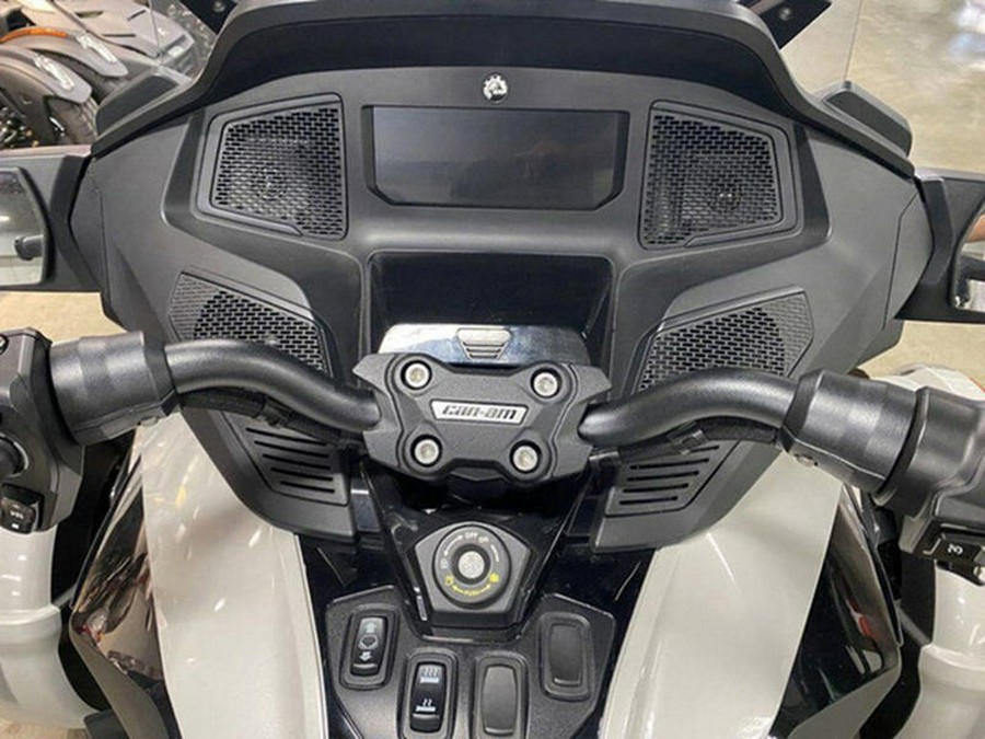 2021 Can-Am® Spyder® RT SE6