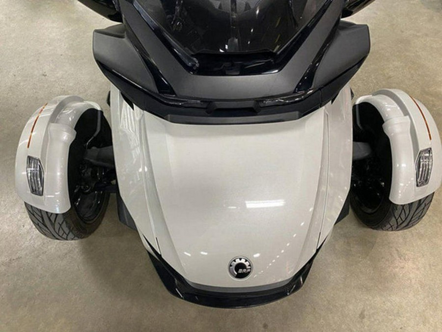 2021 Can-Am® Spyder® RT SE6