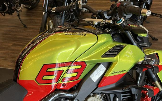 2023 Ducati Streetfighter V4 Lamborghini Livery