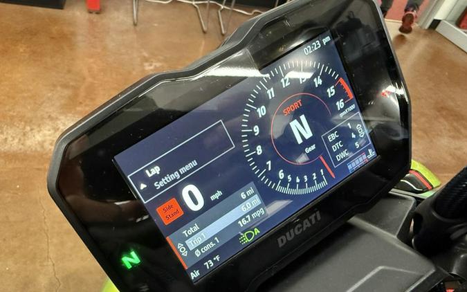 2023 Ducati Streetfighter V4 Lamborghini Livery