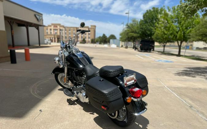 2024 Harley-Davidson® Heritage Classic Black