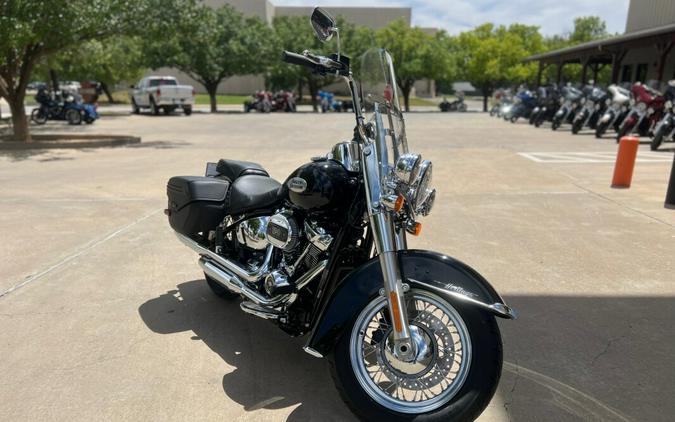 2024 Harley-Davidson® Heritage Classic Black