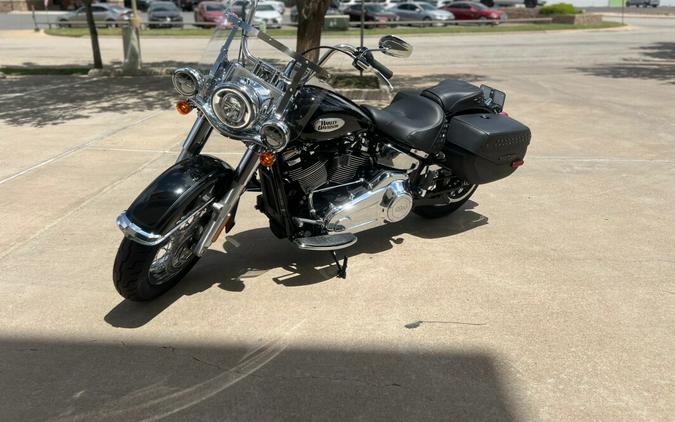 2024 Harley-Davidson® Heritage Classic Black