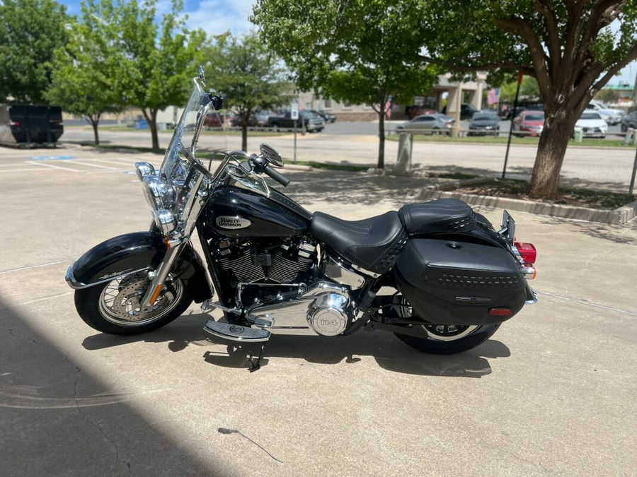 2024 Harley-Davidson® Heritage Classic Black