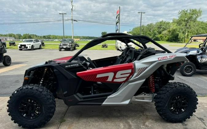 2024 Can-Am Maverick X3 DS Turbo Fiery Red/Hyper Silver