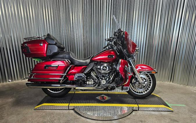 2012 HD FLHTCU103 EMBR RED SUNGLO W/ PINSTRIP