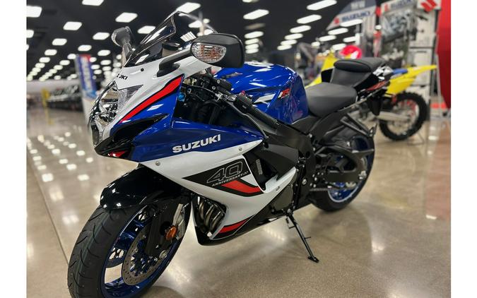 2027 GSX-R 600 40TH ANNIVERSARY EDITION - Suzuki