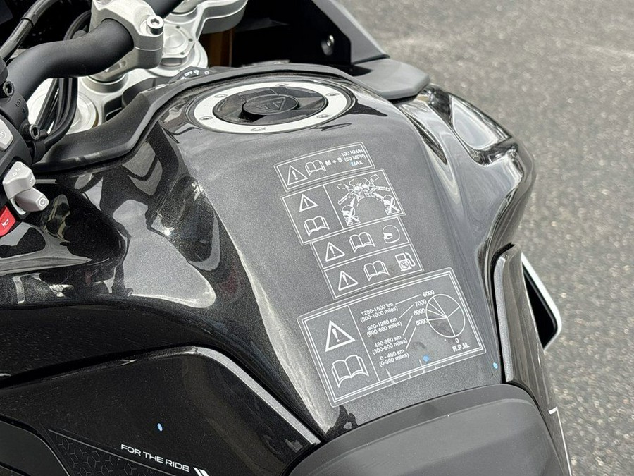 2025 Triumph Tiger 900 Rally Pro Carbon Black / Sapphire Black