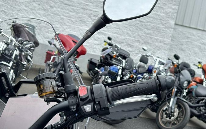 2025 Triumph Tiger 900 Rally Pro Carbon Black / Sapphire Black