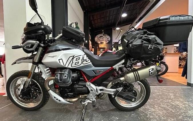 2025 Moto Guzzi V85 TT